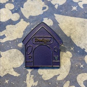 Disney Dodger Dog House Completer Pin